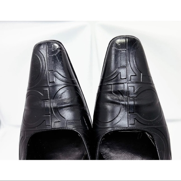 Salvatore Ferragamo Sz 6.5 AA Black Logo Horseshoe Embossed Square Toe Pumps - Picture 7 of 12